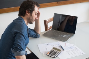 Wann ist man arbeitsunfähig? Das ist immer dann der Fall, wenn die berufliche Tätigkeit durch Krankheit nicht mehr ausgeführt werden kann.