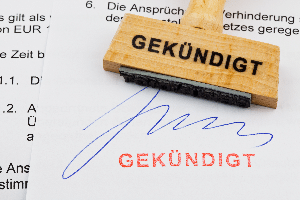 Spricht der Arbeitgeber eine fehlerhafte Kündigung aus, muss diese nicht akzeptiert werden.